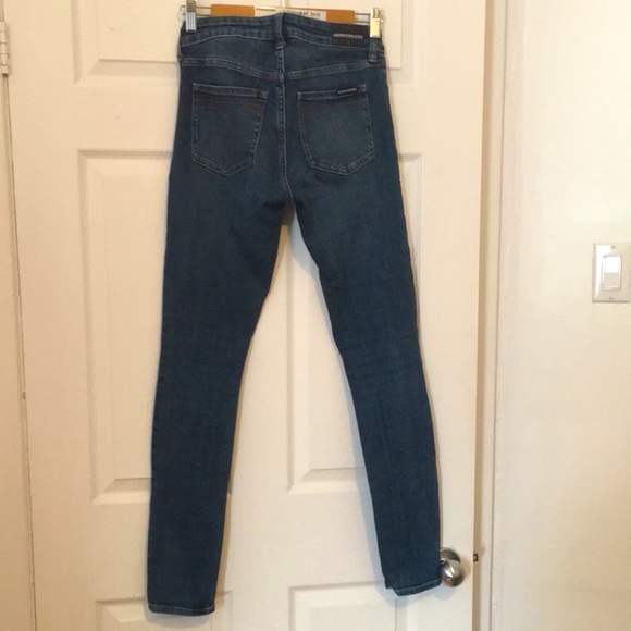 Host pick✨NWOT Calvin Klein skinny mid rise jeans size 26 - Picture 5 of 10